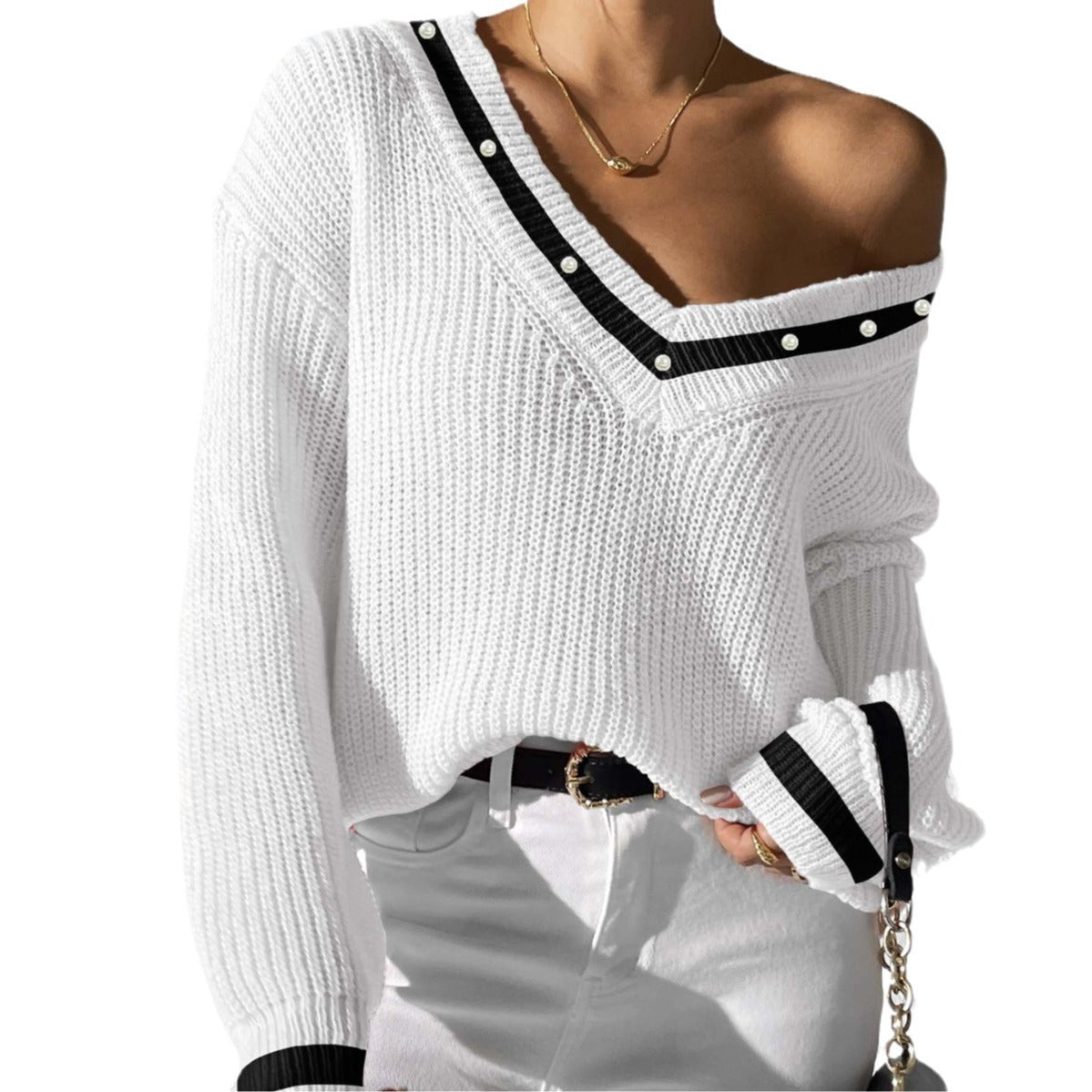 Women's stylish V-neck sweater with long sleeves and contrast colors